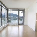 Modern and Bright Condo at Coquitlam